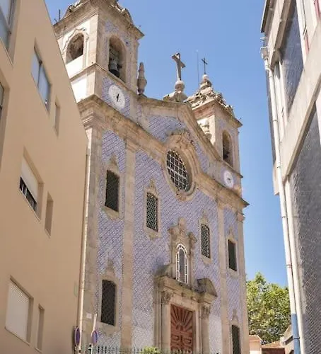 Away To Discover - Hapiness Has A Place * Porto